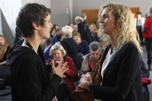 Coup de cœur. La présidente Delphine de Vigan discute avec Sophie Divry au forum Claude Duneton.